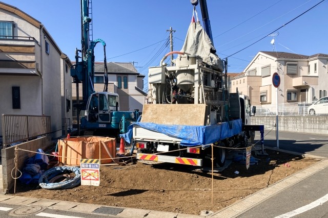 地盤調査をしている様子